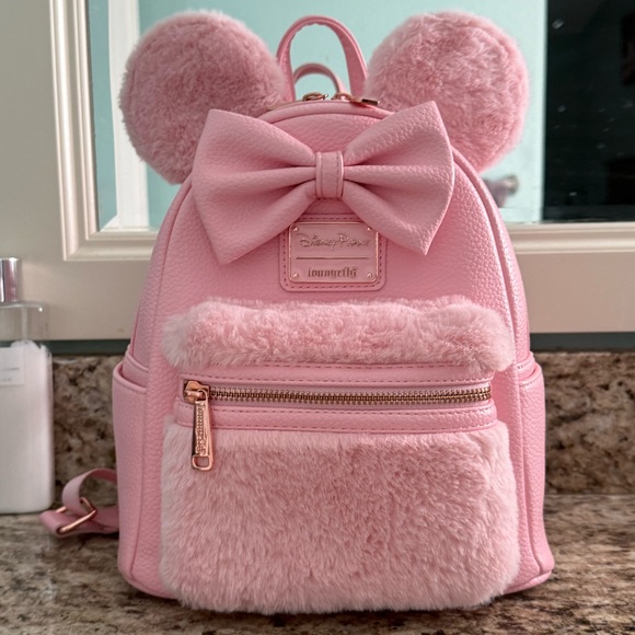 Disney Piglet Pink Loungefly - Picture 2 of 7